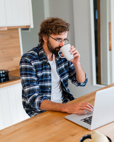 Benefits of our pre-recorded courses. learn networking, cloud and cybersecurity skills deeply, anytime at your own pace.