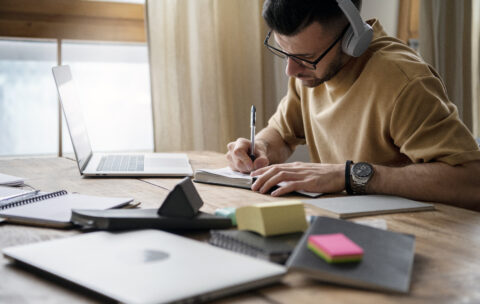 AWS Certified Solutions Architect – (Associate)